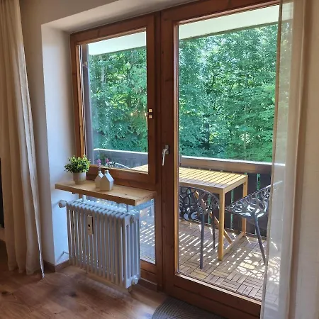 Zirbenruhe Im Allgaeu - Mit Hallenbad, Sauna, Skilift, Loipe *